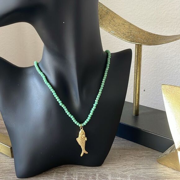 Gold Fish Pendant Necklace N1058 - Picture 5 of 5